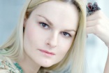 Iva Pazderková # *1980, česká herečka a moderátorka