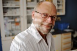 Prof. Petr Havránek # *1951, Přednosta kliniky dětské chirurgie a traumatologie 3. lékařské fakulty UK a FTNsP v Praze Krči a vedoucí lékař Centra dětské traumatologie FTN
