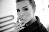 Lenka Krobotová # *1977, česká herečka, členka souboru Dejvického divadla.