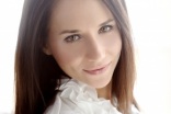 Sandra Nováková # *1982, česká herečka a zpěvačka.