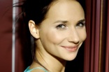 Sandra Nováková # *1982, česká herečka a zpěvačka.